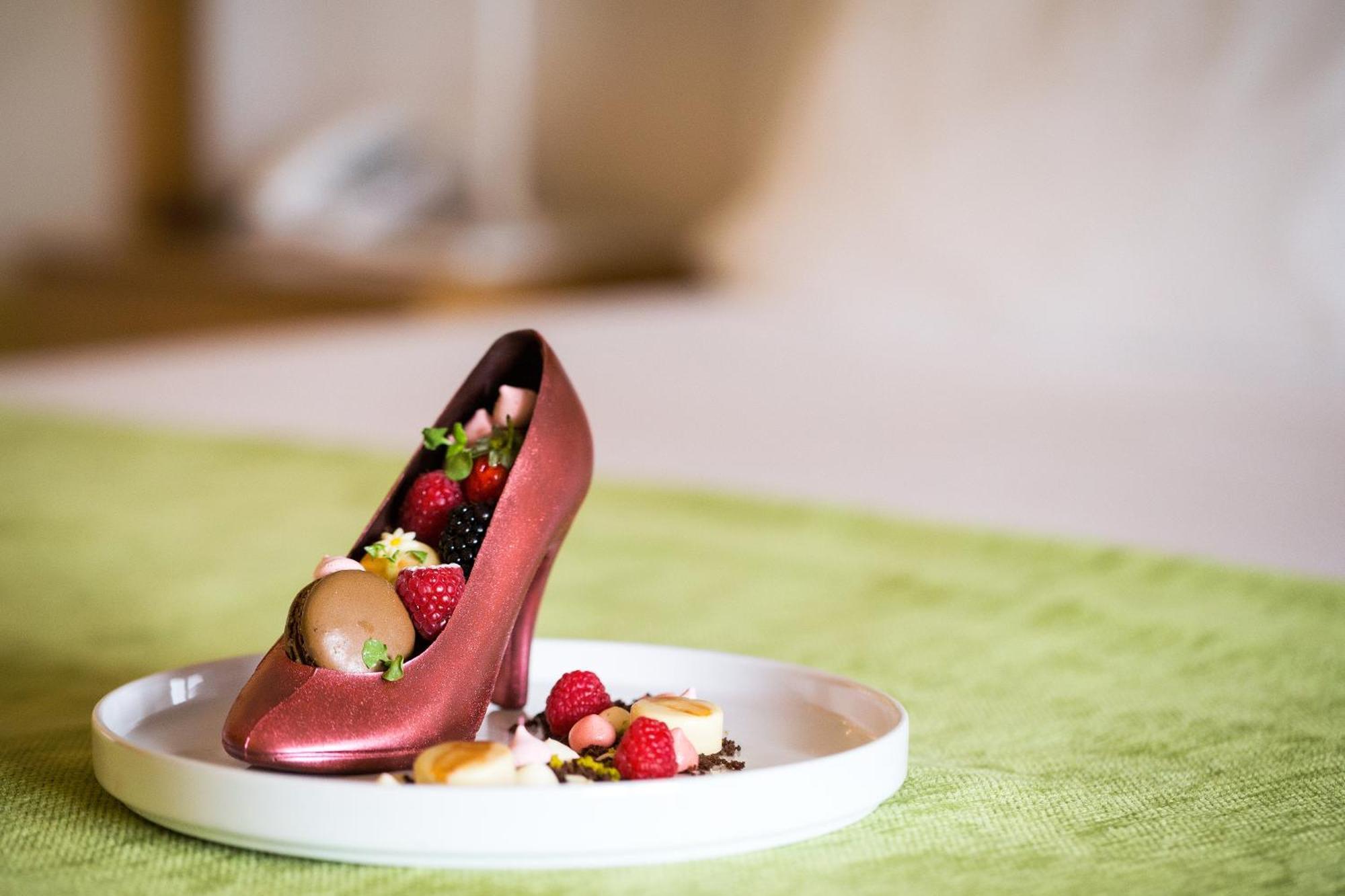 Epic Sana Algarve Hotel Albufeira Dış mekan fotoğraf A chocolate shoe